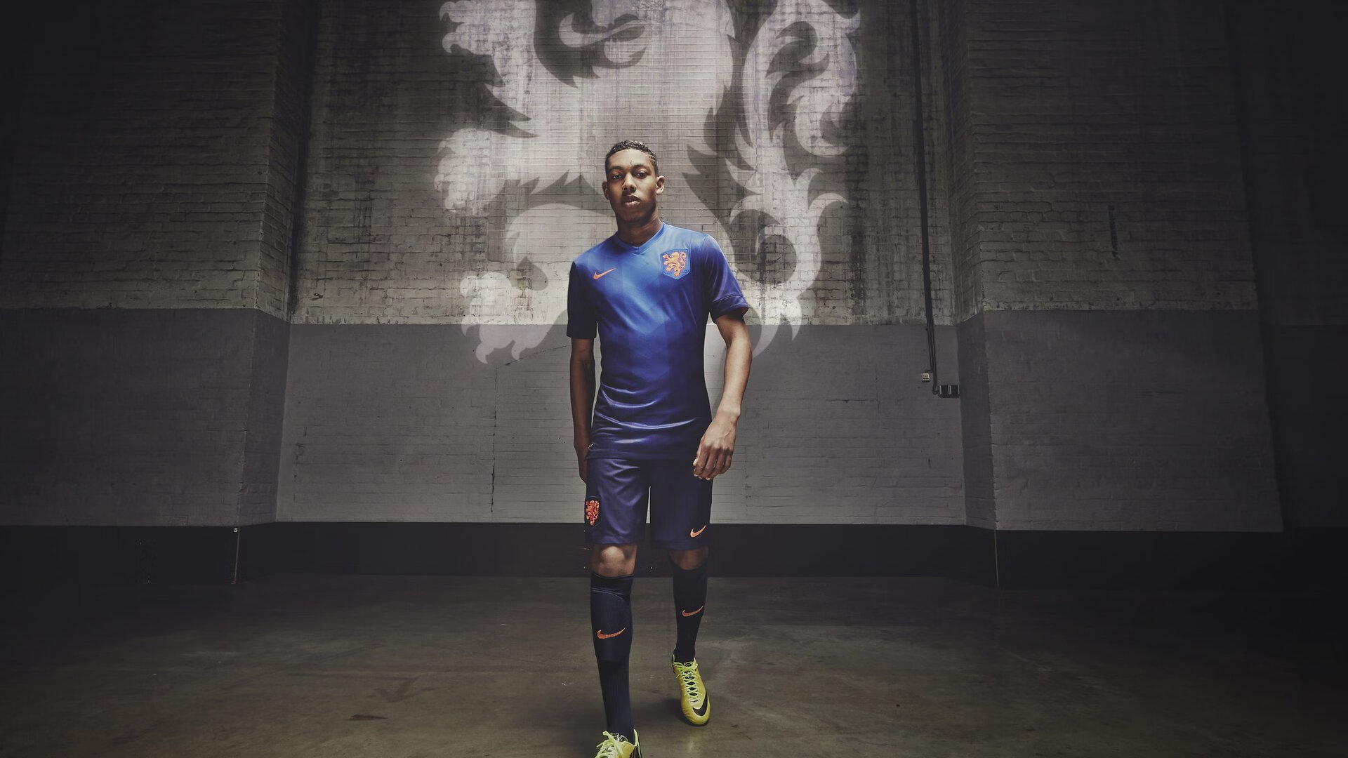 德甲黑马崛起：变阵、拼搏见证奇迹！，德甲足球说