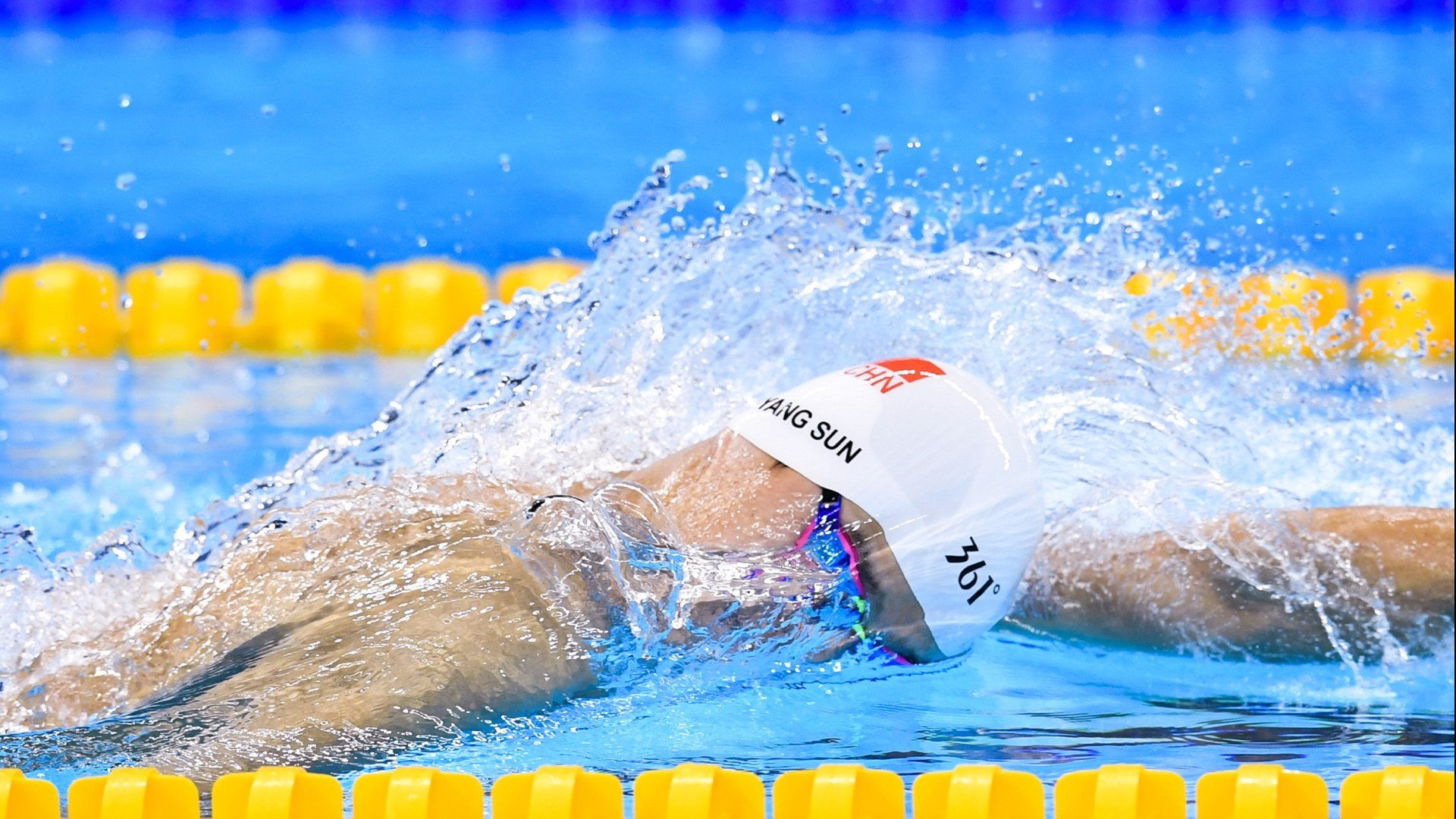 球迷线上投票选出赛场最佳应援口号，互动性增强，篮球赛应援